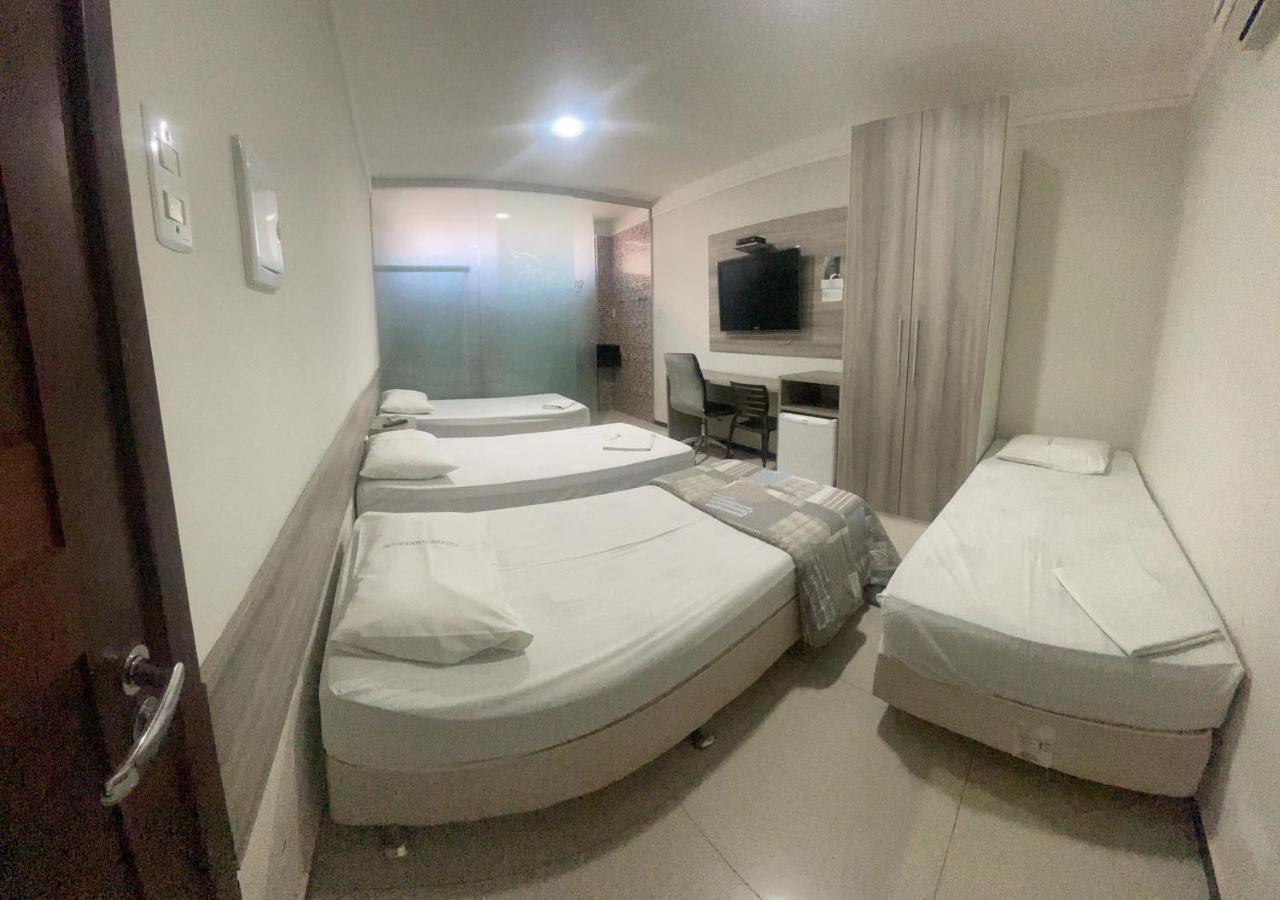 Mustang Hotel 萨尔盖鲁 外观 照片